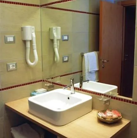 Hotel Capitol San Mauro Mare Room photo