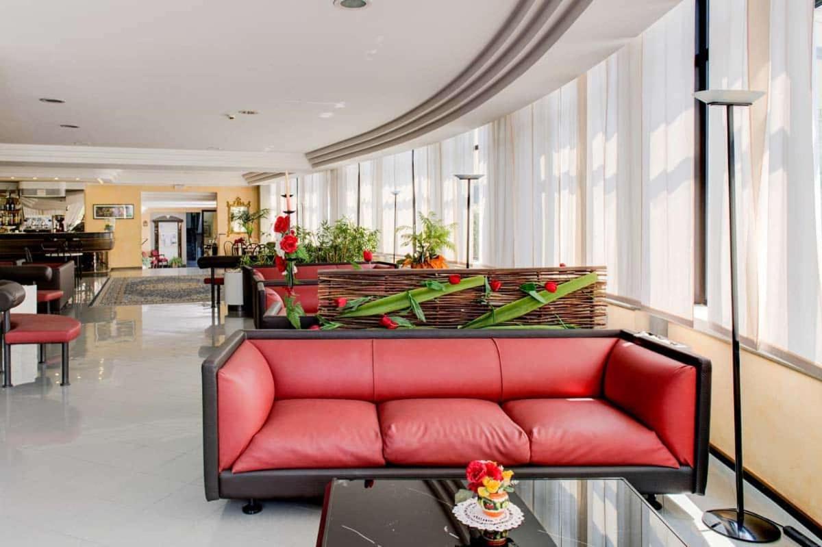 Hotel Capitol