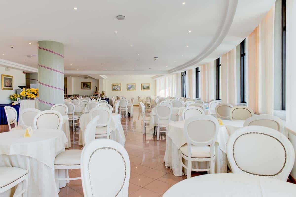Hotel Capitol 4*