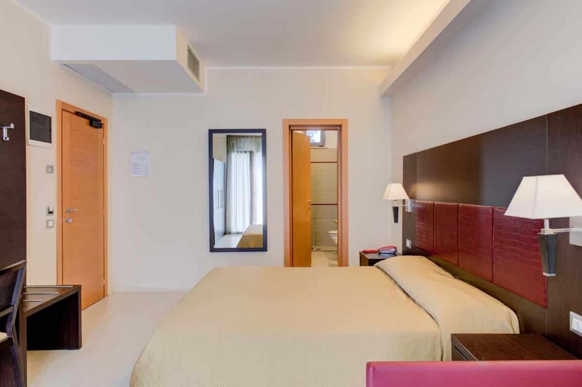 Hotel Capitol 4*